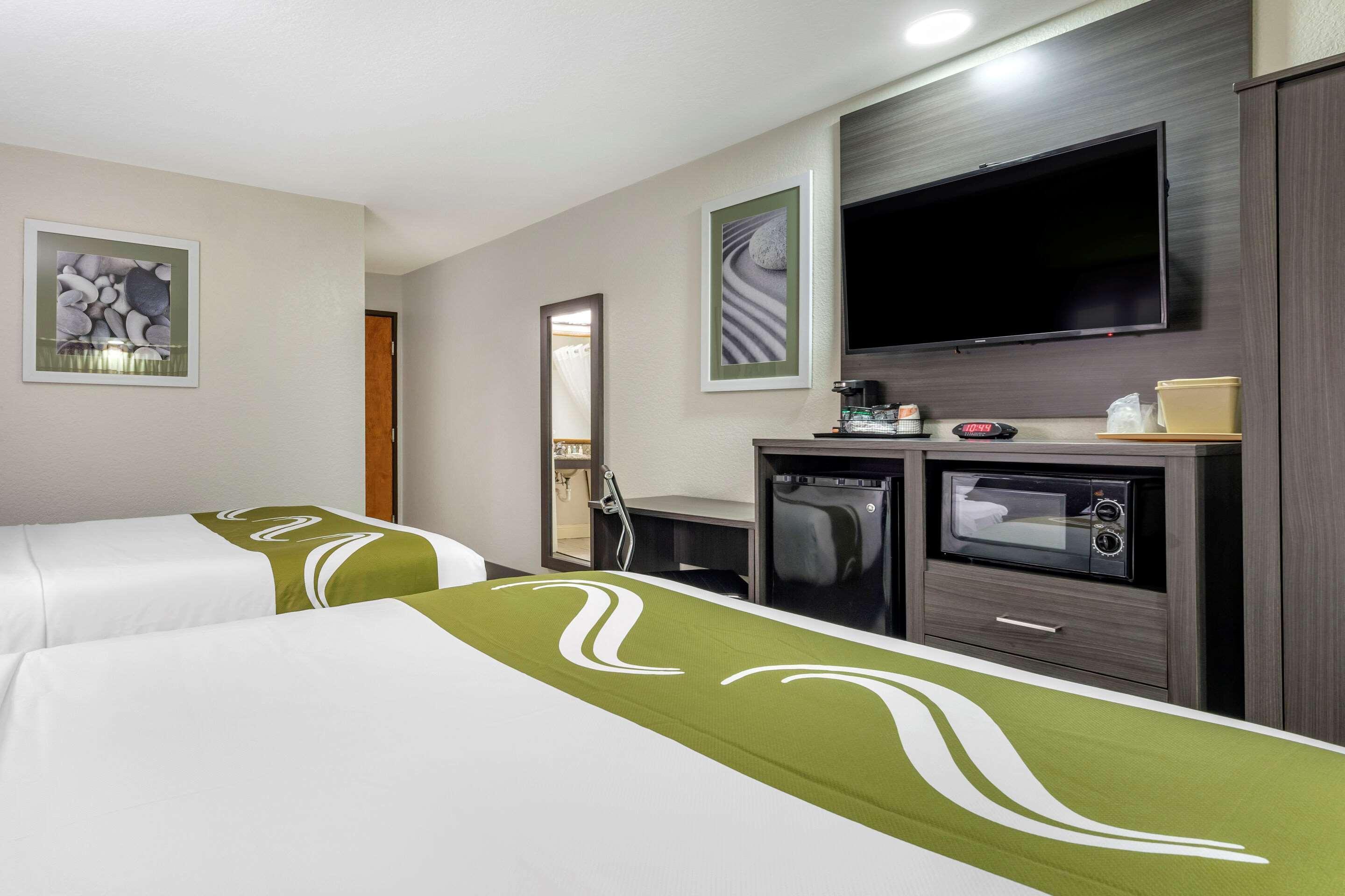 Quality & I-20 Hotel Longview
